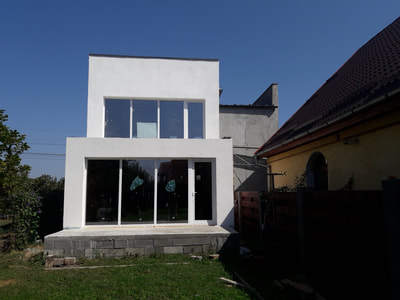 Tâmplărie Premium Gealan S8000, culoare albă la casă de locuit în Sâncraiu de Mureș.